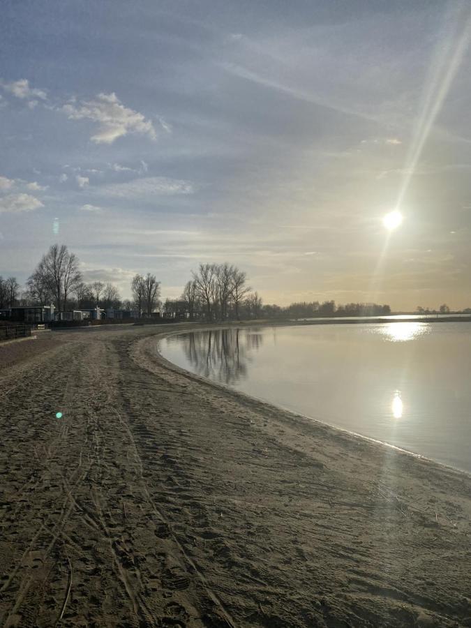 Luxe En Gezellig Chalet Aan Veluwemeer 4 Pers 许尔斯霍斯特 外观 照片